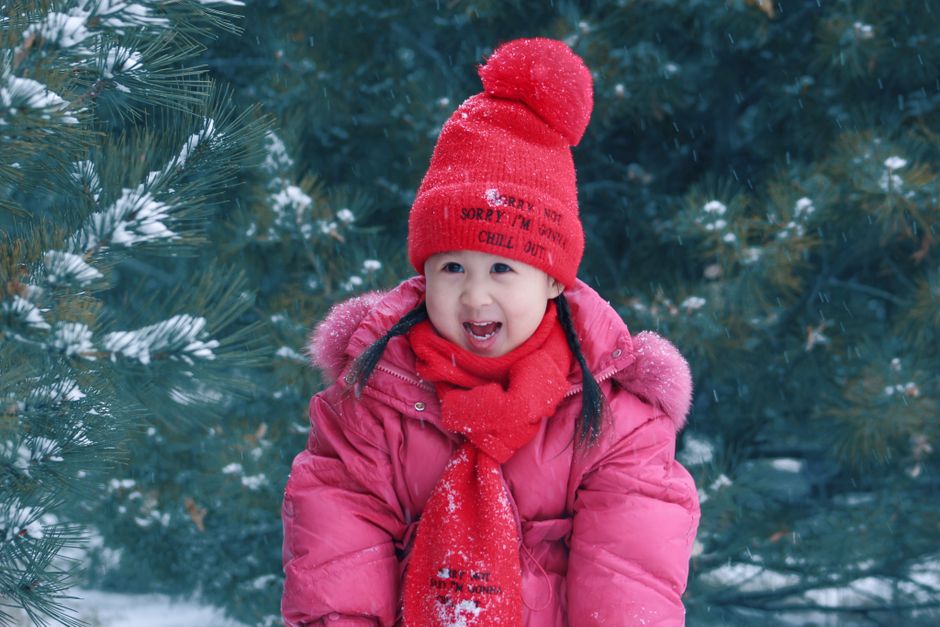 Zimně laděná dětská oslava se sněhem